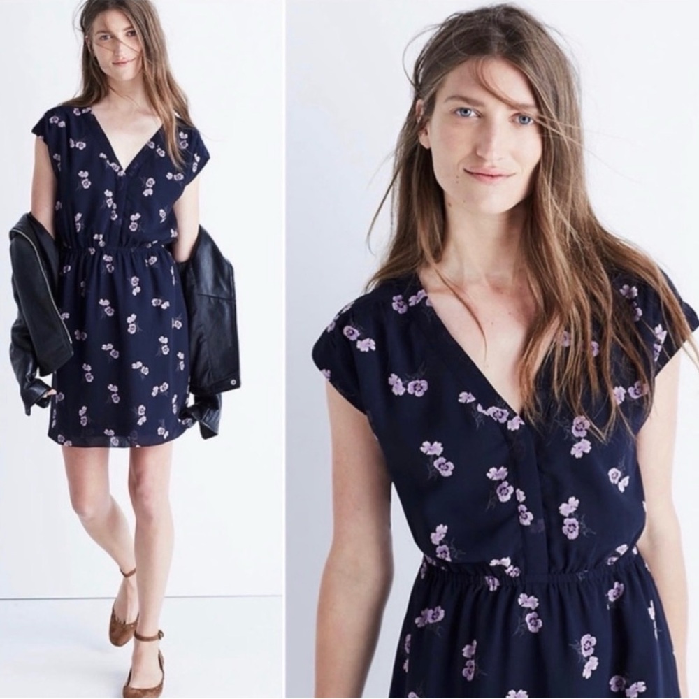 Madewell Skygaze Dress in Pansy
Bouquet Floral V-Neck Dress